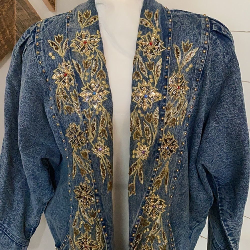 Vintage Acid Wash Embellished Bedazzle Jean Jacket - Picture 2 of 10